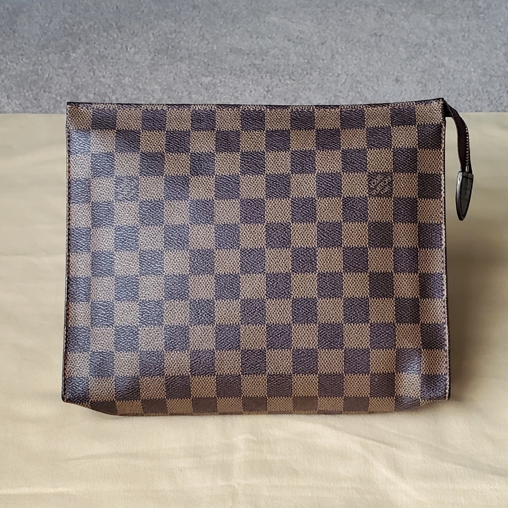 Louis Vuitton Toiletry 26 Damier Ebene